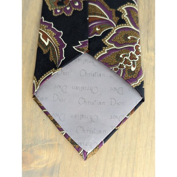 EUC Christian Dior 100% Silk Black Burgundy Gold Paisley Neck Tie Quiet Luxury - Picture 4 of 5